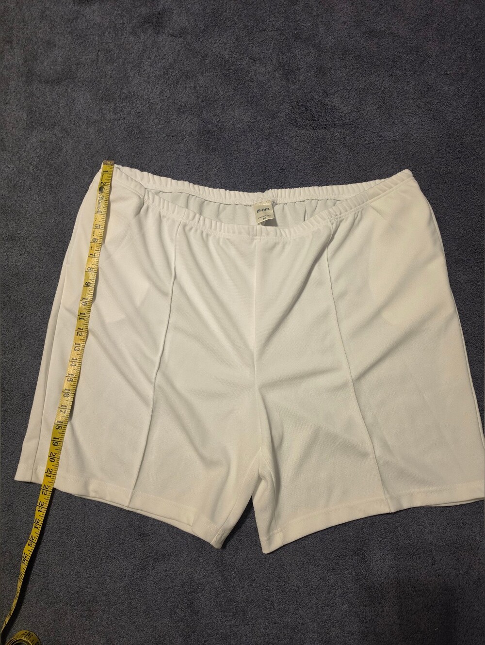 Shorts With Elastic Waist and Pockets